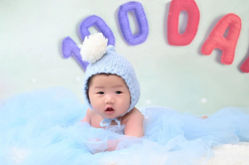 黔南宝宝尿少尿黄怎么回事